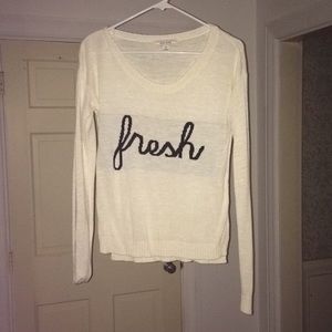 A long sleeve shirt that you’ d wear in Autumn 🍂